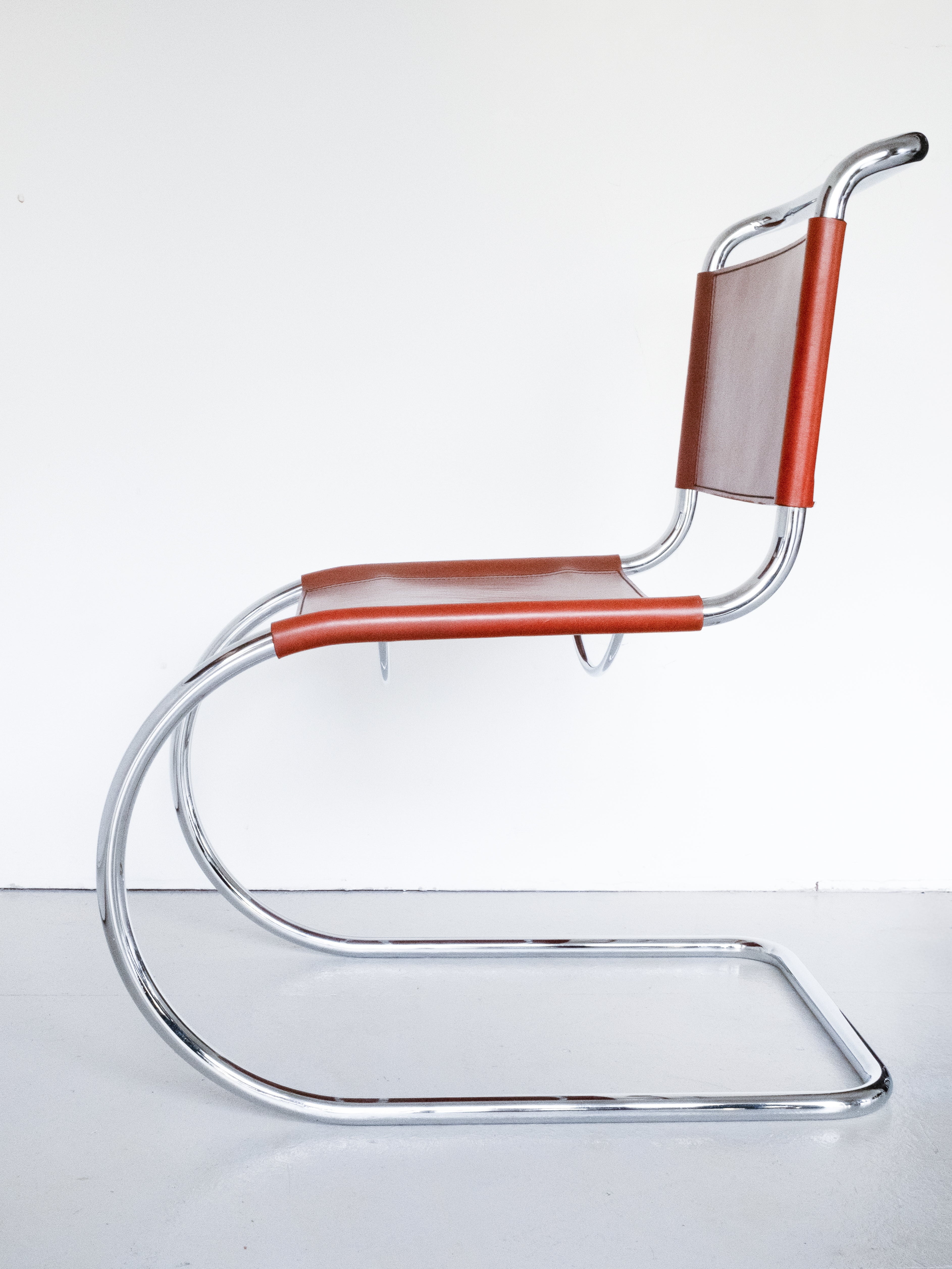MR10 cantilever chair by Mies van der Rohe for Fasem, chrome tubular frame, side profile